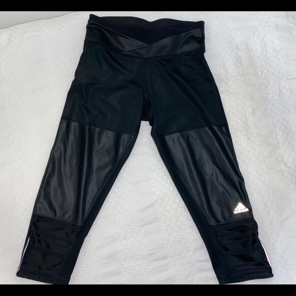 Open to offers ❤️ADIDAS knee length leggings
